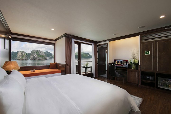 Luksuriøst 5-stjerners cruise som navigerer gjennom det fantastiske karstlandskapet i Halong Bay og Lan Ha Bay, Vietnam, foto 9 | wizardtrip