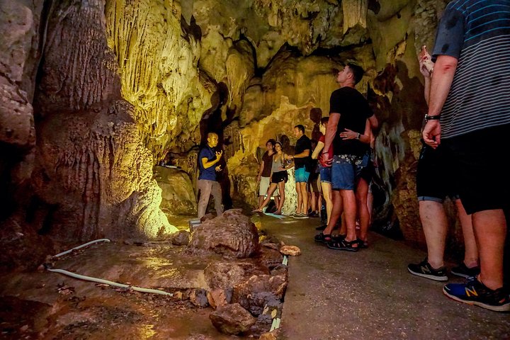 Crociera di lusso a 5 stelle che esplora la splendida bellezza naturale della baia di Halong e della baia di Lan Ha in Vietnam, foto 11 | wizardtrip