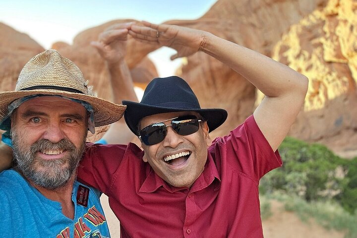 Guided tour of Arches National Park from Moab in a Panoramic Van, showcasing unique rock formations, photo 7 | wizardtrip