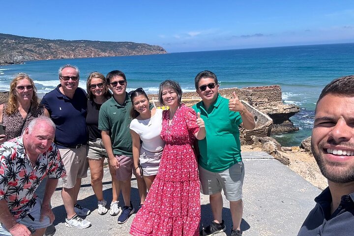 Lille gruppe udflugt, der udforsker Sintras Pena Palads, Cabo da Rocas klipper og Cascais kyst fra Lissabon, foto 9 | wizardtrip