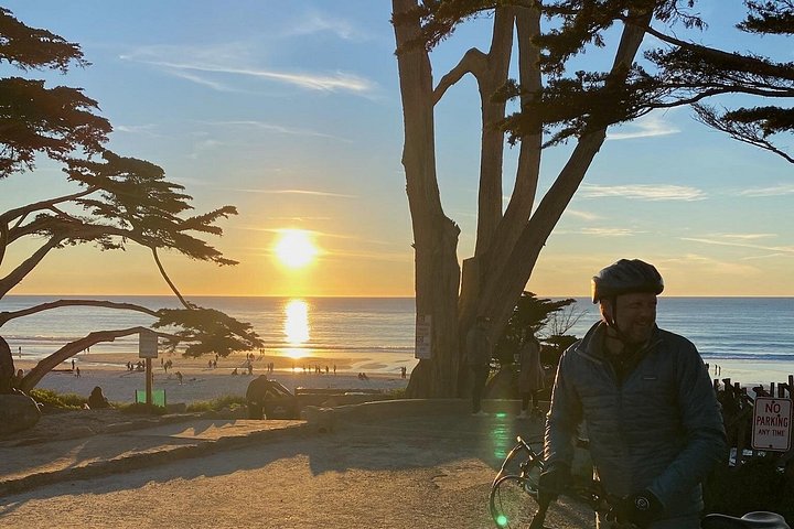 Tour guidato in e-bike lungo la panoramica 17-Mile Drive di Monterey, con viste sulla costa e monumenti, foto 13 | wizardtrip