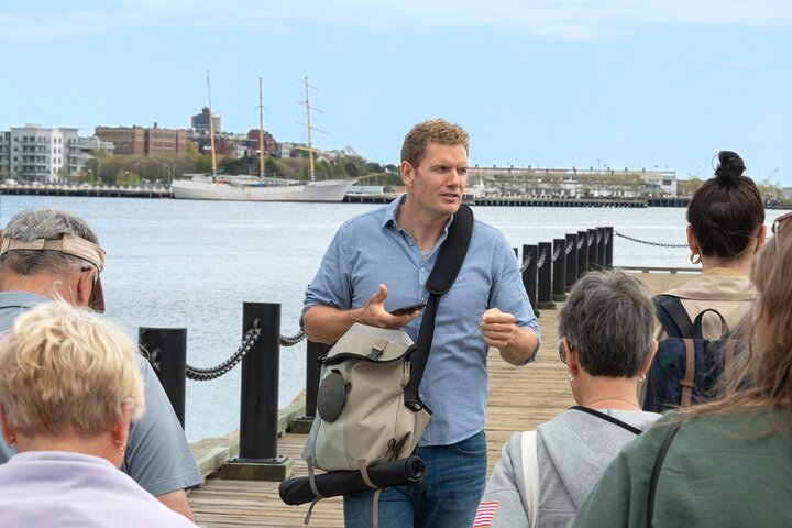 Boston's historic Freedom Trail walking tour with expert guide, photo 9 | wizardtrip