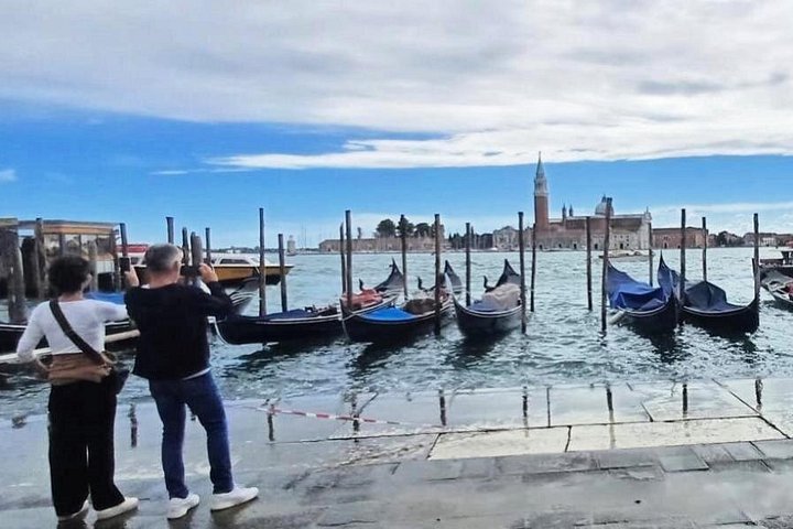Excursion guidée d'une journée à Venise depuis Milan, avec des monuments emblématiques et une promenade en bateau, photo 8 | wizardtrip