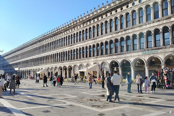 Excursion guidée d'une journée à Venise depuis Milan, avec des monuments emblématiques et une promenade en bateau, photo 23 | wizardtrip