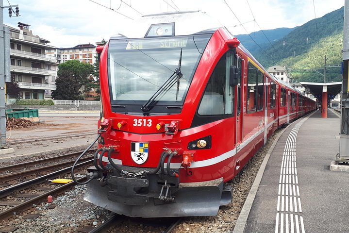 ミラノからサンモリッツへのスイスアルプスを巡る景色の良い列車旅、ベルニナ・レッドトレイン、写真11 | wizardtrip
