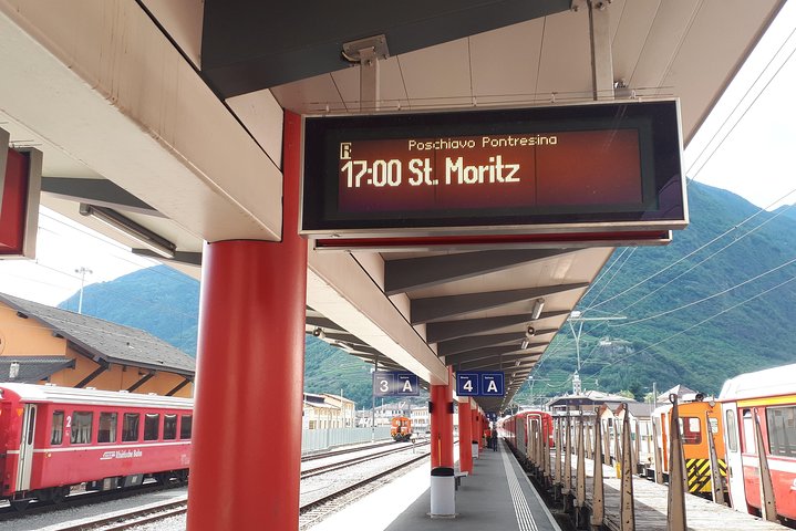 ミラノからサンモリッツへのスイスアルプスを巡る景色の良い列車旅、ベルニナ・レッドトレイン、写真23 | wizardtrip