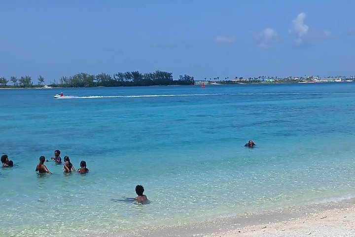Begeleide ATV-tour die de monumenten, stranden en lokale smaken van Nassau verkent, foto 24 | wizardtrip