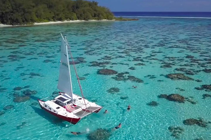 Demi-journée : Snorkeling et Voile en Catamaran à Moorea sur le Taboo | wizardtrip