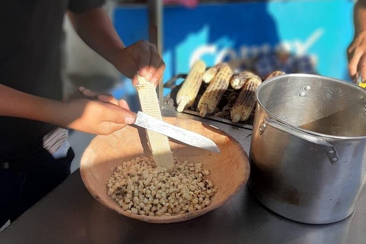 En guidet mat- og tacoturopplevelse gjennom de livlige gatene og lokale spisestedene i sentrum av Cabo San Lucas, Mexico, foto 15 | wizardtrip