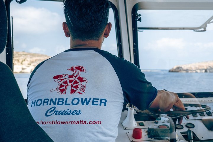 Bootsfahrt zur Blauen Lagune von Comino, Malta, mit Schwimmen und Schnorcheln, Foto 23 | wizardtrip