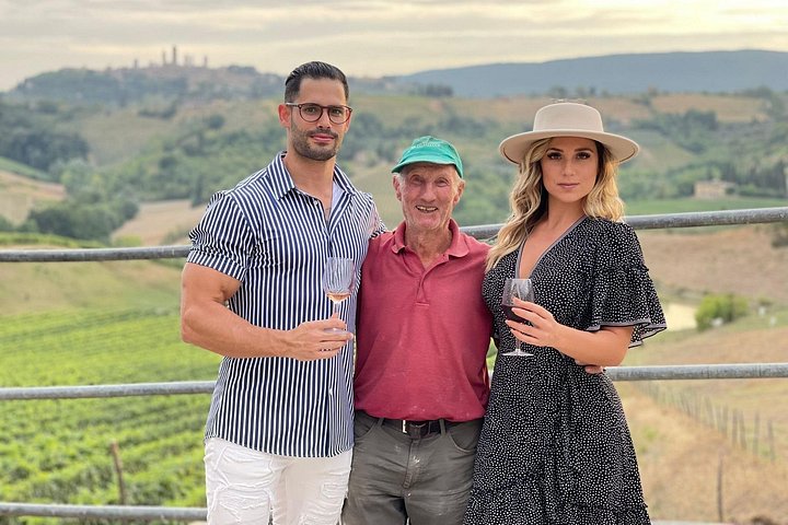 Tour œnologique en petit groupe en Toscane visitant San Gimignano, des domaines biologiques et Piazzale Michelangelo, photo 14 | wizardtrip