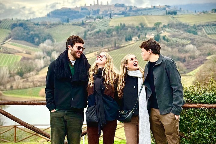 Tour œnologique en petit groupe en Toscane visitant San Gimignano, des domaines biologiques et Piazzale Michelangelo, photo 31 | wizardtrip