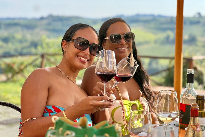 Tour œnologique en petit groupe en Toscane visitant San Gimignano, des domaines biologiques et Piazzale Michelangelo, photo 39 | wizardtrip