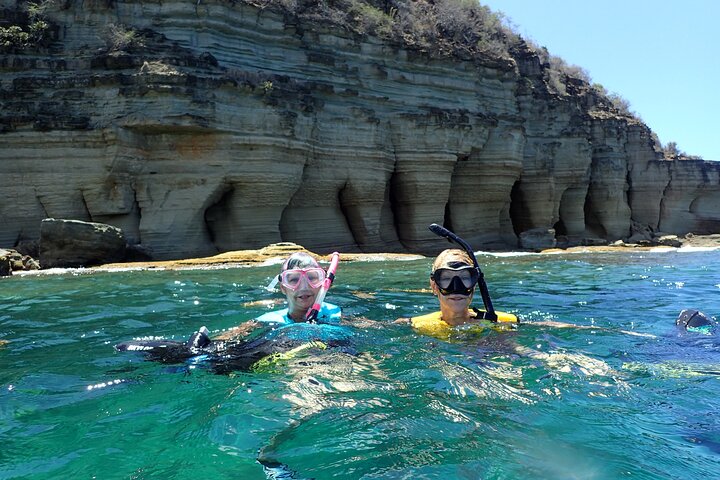 Sea scooter snorkeling adventure in Antigua, exploring coral reefs and marine life, photo 18 | wizardtrip