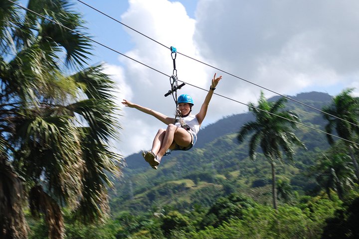 Aventura de tirolesa e interação com macacos na República Dominicana, foto 6 | wizardtrip
