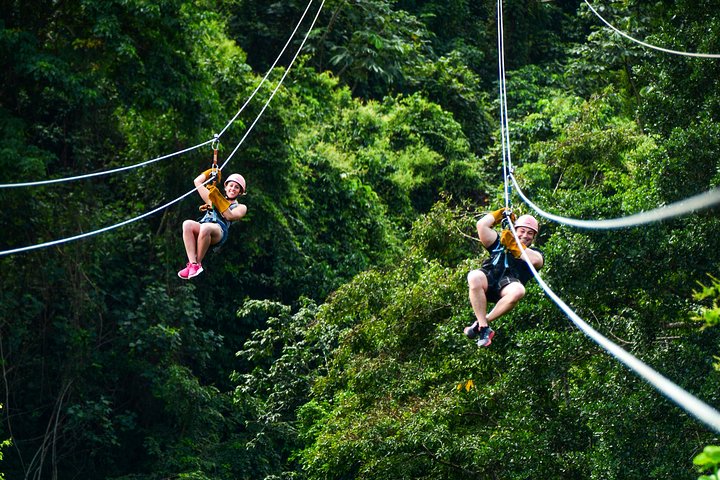 Excursion d'aventure à Punta Cana avec buggys, tyroliennes et rencontres avec des singes, photo 6 | wizardtrip