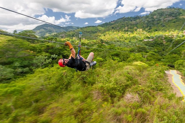 Excursion d'aventure à Punta Cana avec buggys, tyroliennes et rencontres avec des singes, photo 12 | wizardtrip