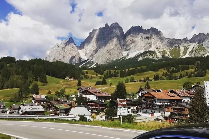 Excursion d'une journée dans les Dolomites au départ de Venise, avec Cortina, le lac de Braies et le lac de Misurina, photo 16 | wizardtrip
