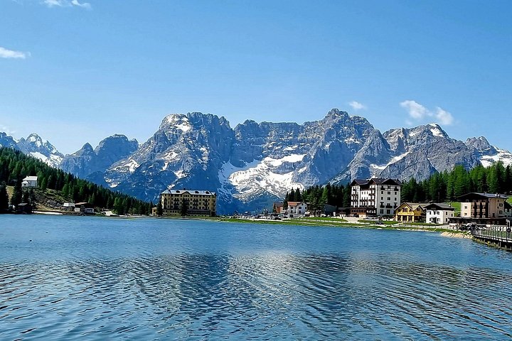 Excursion d'une journée dans les Dolomites au départ de Venise, avec Cortina, le lac de Braies et le lac de Misurina, photo 21 | wizardtrip