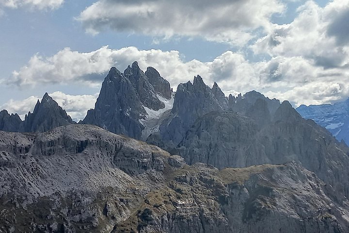 Excursion d'une journée dans les Dolomites au départ de Venise, avec Cortina, le lac de Braies et le lac de Misurina, photo 35 | wizardtrip