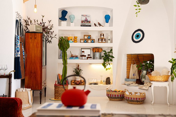 Apprenez à cuisiner des plats grecs traditionnels dans une maison troglodyte de Santorin avec Petra Kouzina, photo 9 | wizardtrip