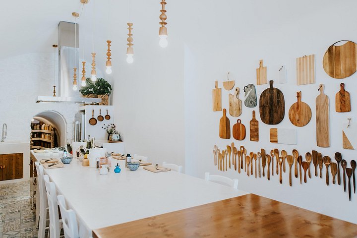 Apprenez à cuisiner des plats grecs traditionnels dans une maison troglodyte de Santorin avec Petra Kouzina, photo 11 | wizardtrip