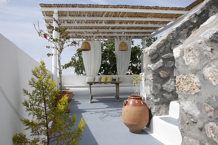 Apprenez à cuisiner des plats grecs traditionnels dans une maison troglodyte de Santorin avec Petra Kouzina, photo 20 | wizardtrip