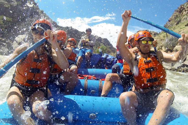 Emocionante aventura de rafting en rápidos en Royal Gorge, Cañon City, foto 7 | wizardtrip
