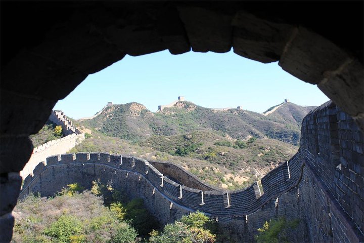Small group hiking tour on the Great Wall of China at Jinshanling, Beijing, photo 6 | wizardtrip