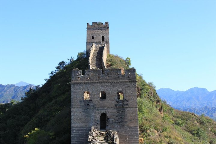 Small group hiking tour on the Great Wall of China at Jinshanling, Beijing, photo 9 | wizardtrip