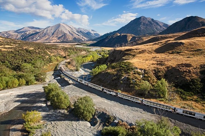 TranzAlpine Zug, Arthur's Pass & Castle Hill Tagesausflug | wizardtrip