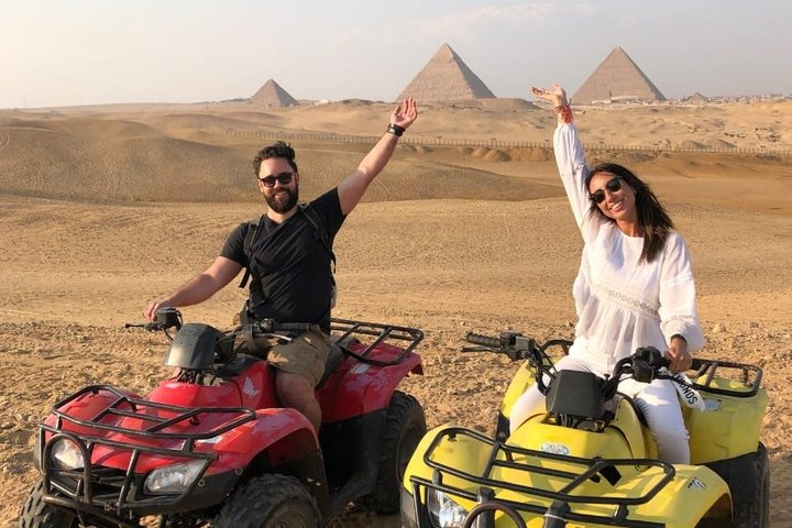 Visite privée VIP des pyramides de Gizeh avec VTT, balade à dos de chameau et déjeuner | wizardtrip