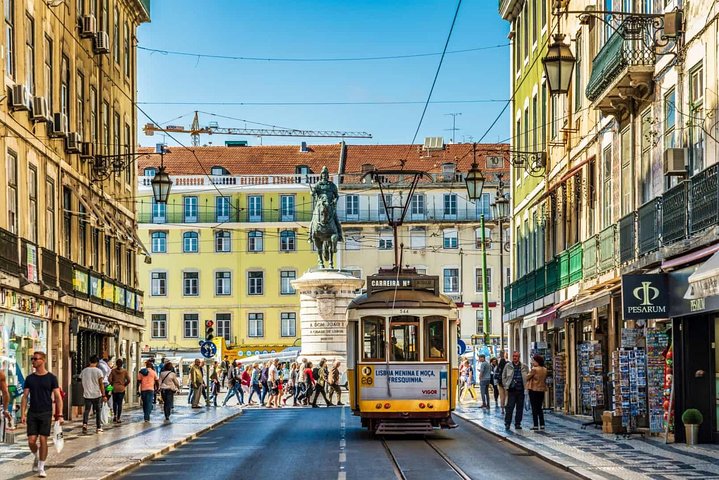 Lisboa Conductor Privado: Excursiones Personalizables, Sintra y Más | wizardtrip