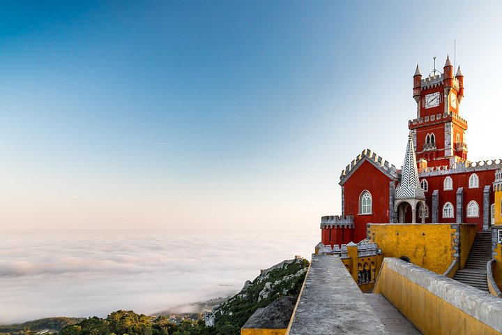 Privat heldagstur, der udforsker Sintras Pena Palads, Regaleira, Cabo da Roca og Cascais fra Lissabon, foto 30 | wizardtrip