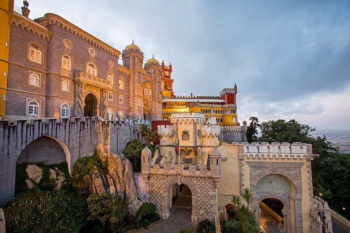 Privé halve-dag tour naar Sintra, Portugal, met Pena Paleis en schilderachtige uitzichtpunten, foto 14 | wizardtrip