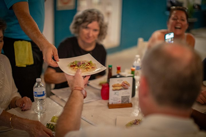 Kveldstur med tacos i Puerto Vallarta, Mexico, smaker på gatemat, foto 14 | wizardtrip