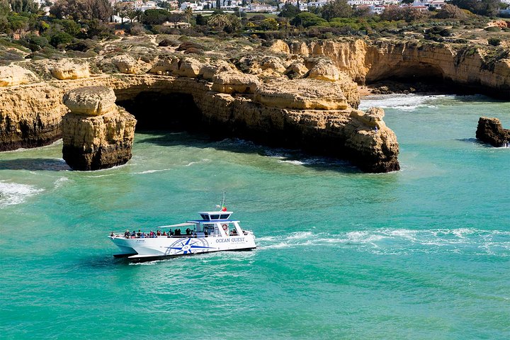 Cruzeiro de catamarã pela costa do Algarve até à Gruta de Benagil, Portugal, foto 8 | wizardtrip