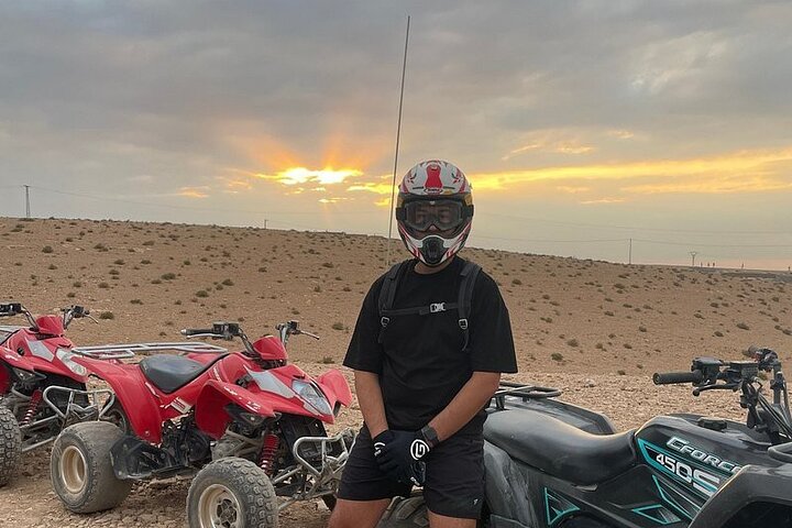 Découvrez le quad, les balades à chameau et le dîner dans le désert d'Agafay près de Marrakech, photo 11 | wizardtrip