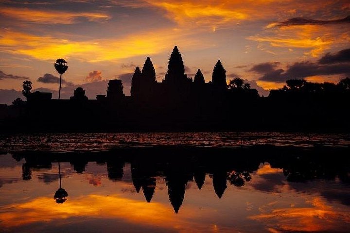 Explora los magníficos templos de Angkor Wat, incluyendo el amanecer, Bayon, Ta Prohm y Banteay Srei, en un tour privado de día completo desde Siem Reap, foto 7 | wizardtrip