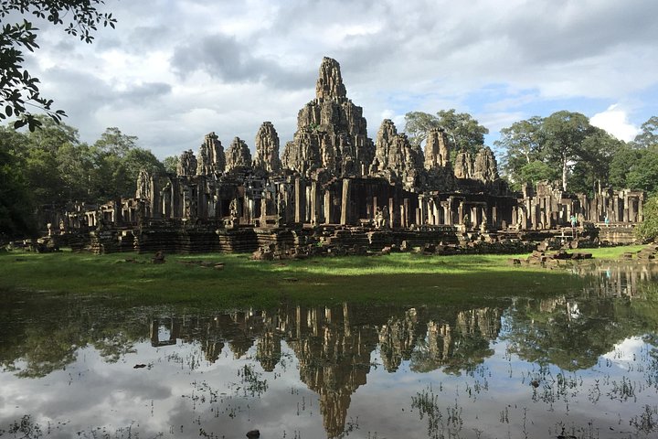Explora los magníficos templos de Angkor Wat, incluyendo el amanecer, Bayon, Ta Prohm y Banteay Srei, en un tour privado de día completo desde Siem Reap, foto 10 | wizardtrip