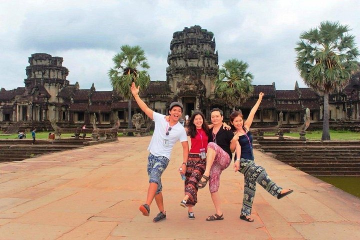 Explora los magníficos templos de Angkor Wat, incluyendo el amanecer, Bayon, Ta Prohm y Banteay Srei, en un tour privado de día completo desde Siem Reap, foto 11 | wizardtrip