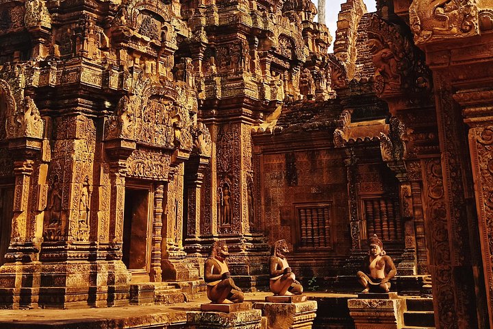 Explora los magníficos templos de Angkor Wat, incluyendo el amanecer, Bayon, Ta Prohm y Banteay Srei, en un tour privado de día completo desde Siem Reap, foto 23 | wizardtrip