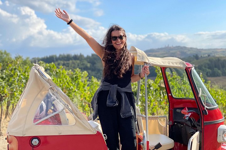 Tour panoramique en Vespa à travers les vignobles toscans et les villages médiévaux avec dégustation de vin et déjeuner, photo 18 | wizardtrip