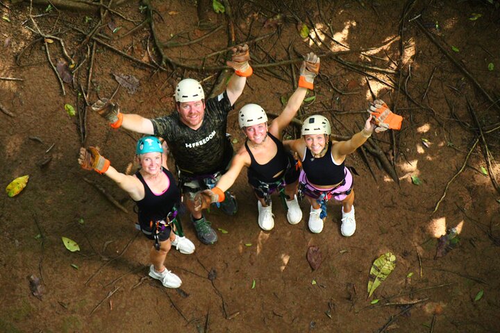 Titi Canopy Tour: Aventura de Tirolesa, Rappel y Columpio Tarzán | wizardtrip
