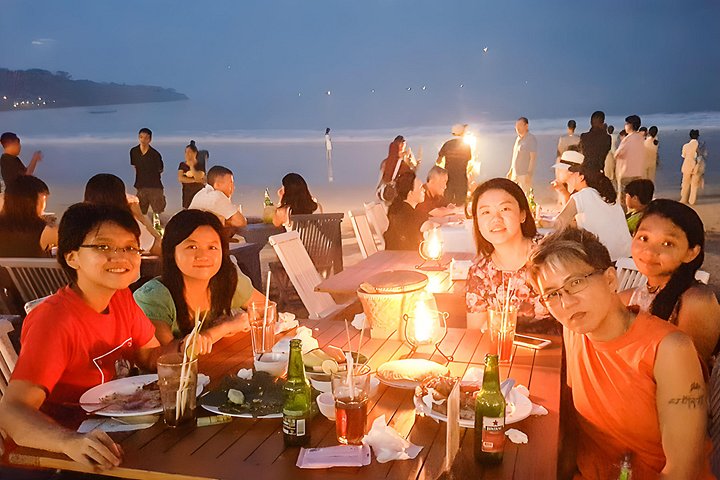 Tour du coucher de soleil à Uluwatu : danse Kecak et dîner à Jimbaran | wizardtrip