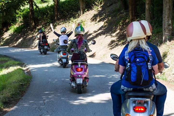 Rijd op een Vespa door het schilderachtige Toscaanse platteland, bezoek een wijnmakerij en geniet van lokaal eten en wijn, foto 6 | wizardtrip