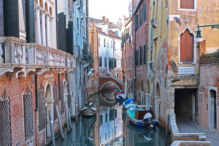 Tour of The Real Hidden Venice | wizardtrip
