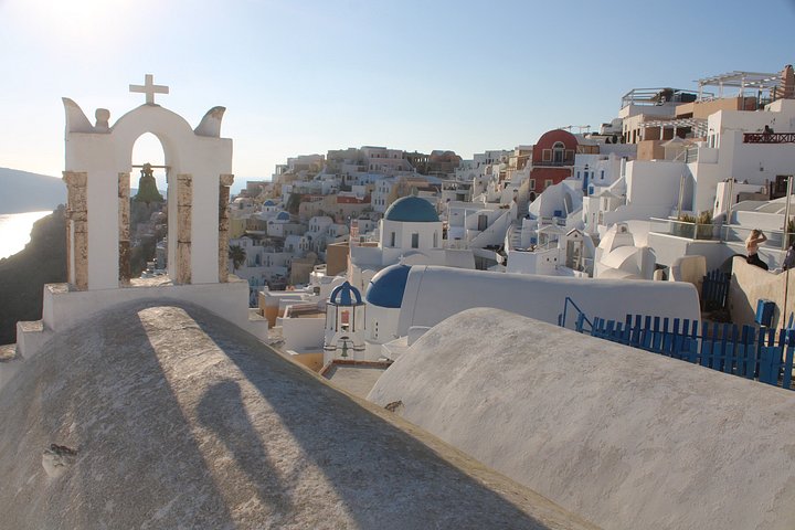 Heldagstur, der udforsker Santorinis landsbyer, strande og ikoniske solnedgang, foto 23 | wizardtrip