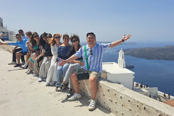 Visite d'une demi-journée à Santorin : villages, Oia et vues sur la caldeira, photo 8 | wizardtrip