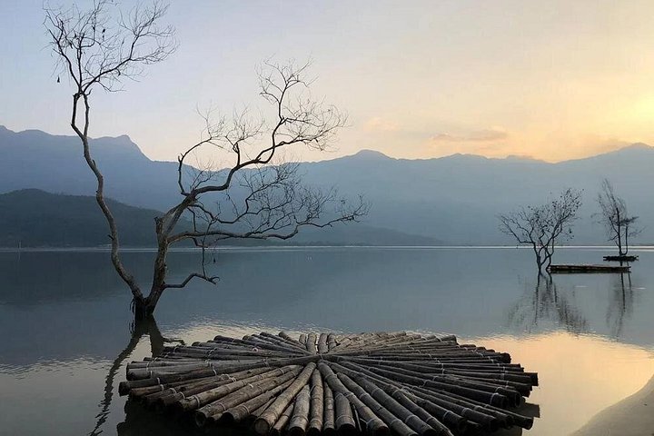 Utforsk Hue's keiserlige by, kongelige graver og naturskjønne landskap på en personlig tur, foto 39 | wizardtrip